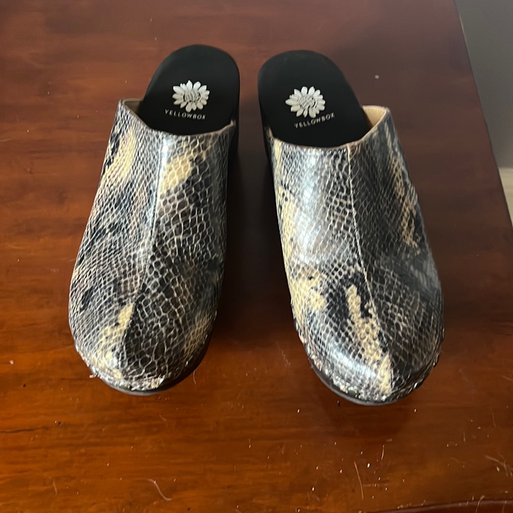 Platform Python Clogs